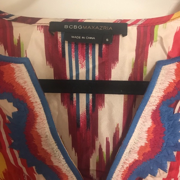 BCBG tunic top or beach cover up - Picture 2 of 2